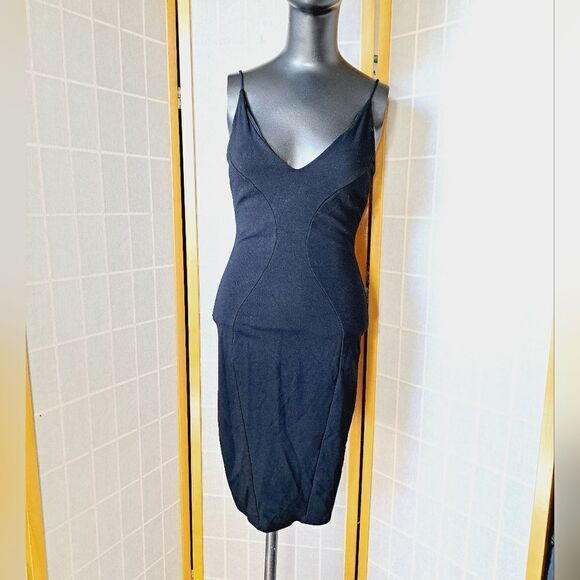 Dress   - Picture 1 of 6